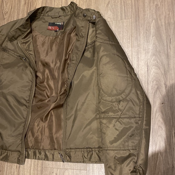 Brown Puffer jacket - Picture 3 of 3